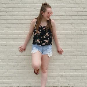 F21 floral tank top 🌿🌸